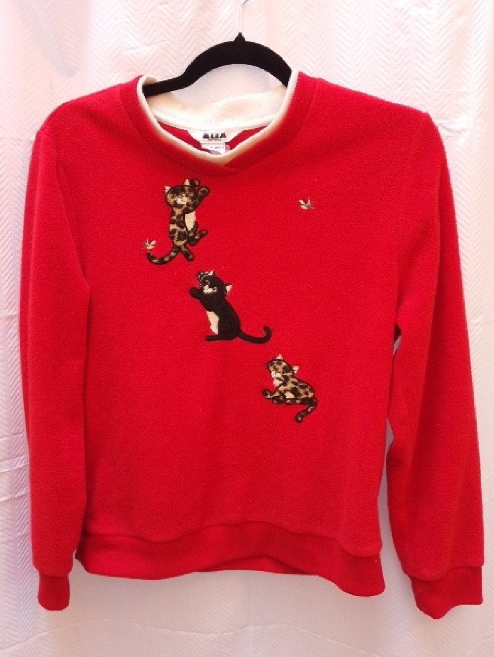 Vintage Alia Red Crewneck Fleece Sweater with Kitten Appliqués Cat Lady